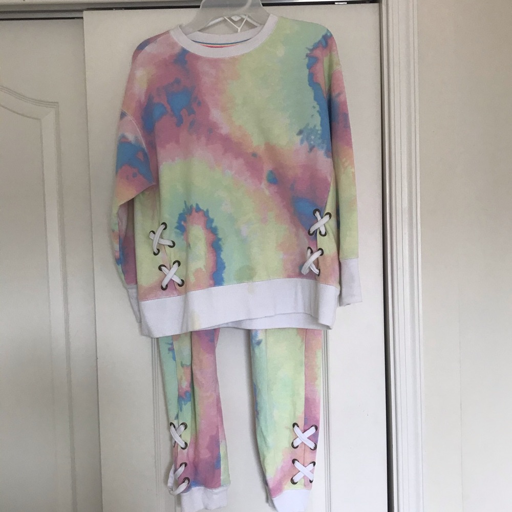 Loungewear Set - image 3